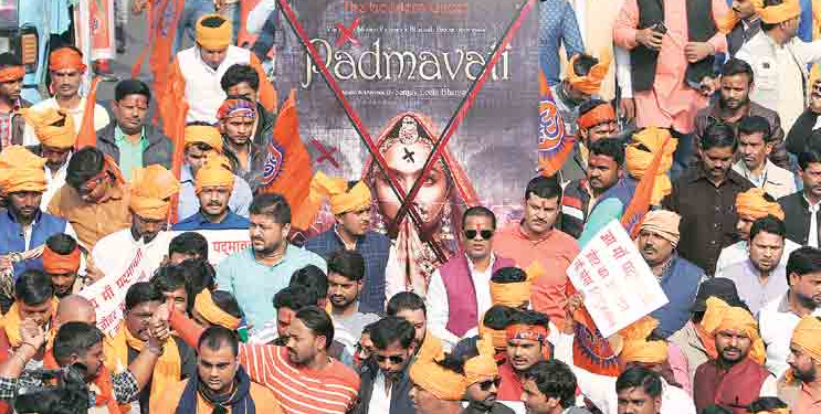 स्त्रियांचे नाक आणि पुरुषांचे डोके कापण्याच्या धमकीचा गर्भितार्थ