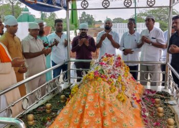 बाळासाहेबांच्या सुदृढ प्रकृतीसाठी मुस्लिम समाजाकडून प्रार्थना