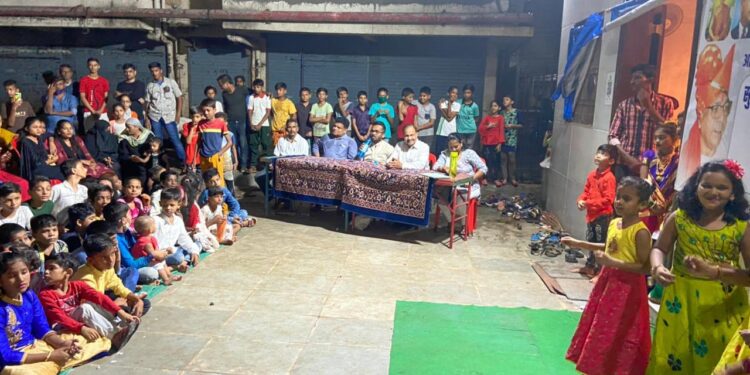 कुर्ल्यात वंचितच्यावतीने मोफत कोचिंग क्लासेसची यशस्वी महिनापूर्ती !