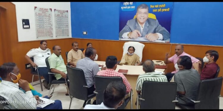 अकोला जिल्ह्यातील पूरपरिस्थिती मुळे बाधित कुटुंबांना सर्वप्रकारच्या सहाय्य ह्या साठी वंचितच्या पदाधिकारी ह्यांनी घेतली जि.प. अधिकाऱ्यांची नियोजन बैठक