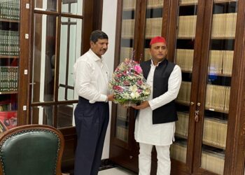 भीमराव आंबेडकर आणि अखिलेश यादव यांची लखनऊमध्ये भेट