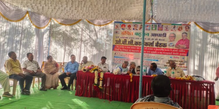 सरकारकडून ओबीसींची दिशाभूल – ओबीसी मेळाव्यात अॅड आंबेडकर यांचा आरोप