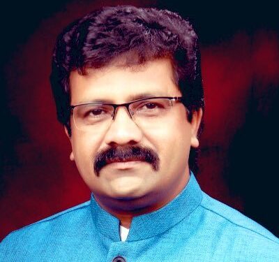 ‘राज ठाकरेंवर UAPA अंतर्गत गुन्हा दाखल करा आणि पोलीस आयुक्त निखील गुप्ता यांना निलंबित करा’