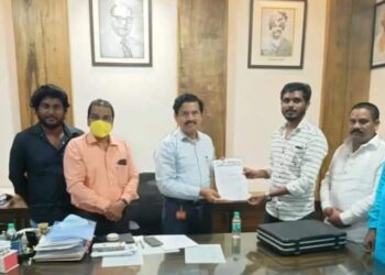 वंचित युवा आघाडीच्या काळे फासण्याच्या दणक्याने समाज कल्याण आयुक्तालयास आली जाग.