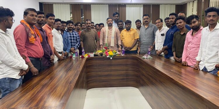 वंचित बहुजन युवा आघाडी नवनियुक्त कार्यकारिणीची बैठक विश्रामगृह अकोला येथे  संपन्न.