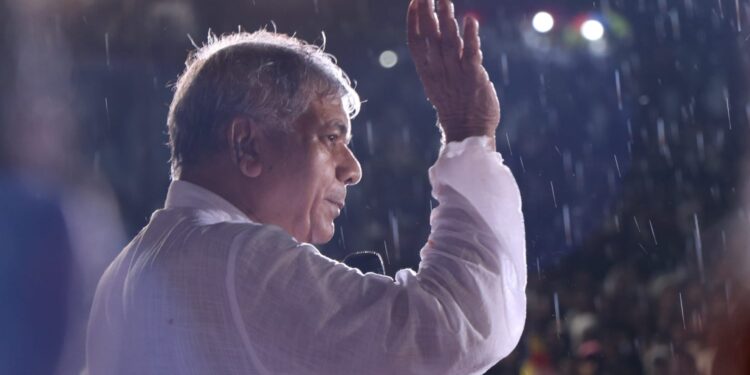 पाऊस हरला, योद्धा जिंकला..!