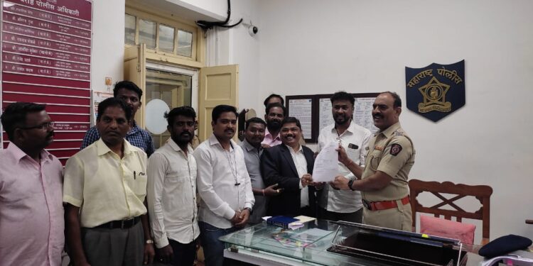 तडीपार गावगुंड जगदीश गायकवाड याच्या विरोधात पुणे शहरातील लष्कर पोलीस स्टेशन येथे गुन्हा दाखल