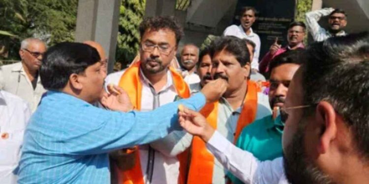 वंचीत बहुजन आघाडी – शिवसेना युतीचे कार्यकर्त्यांकडून स्वागत