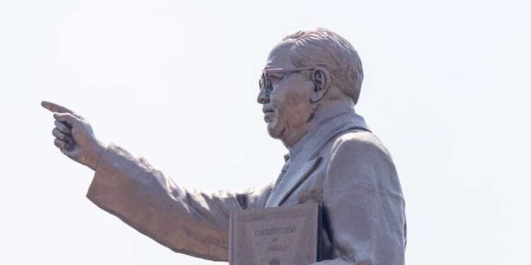 डॉ. बाबासाहेब आंबेडकर यांच्या १२५ फुटाच्या पुतळ्याचे हैदराबादमध्ये अनावरण होणार !