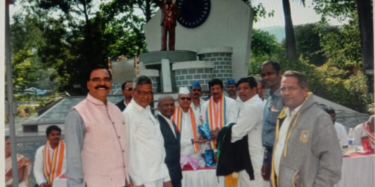 डॉ. बाबासाहेब आंबेडकर स्मारकामध्ये ऐतिहासिक कोनशीला काढून नेणाऱ्याविरुद्ध गुन्हे दाखल करा; वंचित युवा आघाडीने केली मागणी.