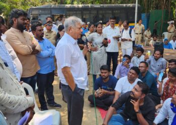 बार्टीच्या लढ्याला यश ; बाळासाहेब आंबेडकरांच्या घोषणेनंतर राज्य सरकार बॅकफूटवर !