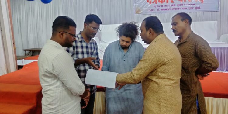 बार्टी पी.एच.डी. संशोधक विद्यार्थ्यांना UGC, NFHC, सारथी, महाज्योति अधिछात्रवृत्ती नियमांप्रमाणे पाच वर्षे कालावधी मंजूर करा अन्यथा आंदोलन – राजेंद्र पातोडे.