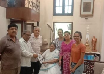 ज. वि. पवार यांच्या ग्रंथाचे प्रकाशन व वाढदिवस राजगृहात साजरा