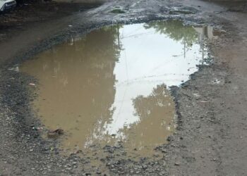 अकोल्यात चंद्र कोणी आणला?