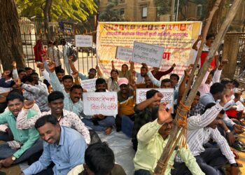 शासनाच्या अन्यायकारक निर्णयाविरोधात विमुक्त भटके-ओबीसी विद्यार्थ्यांचे बेमुदत साखळी उपोषण !