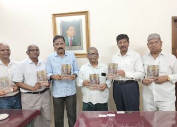 मुंबई येथे पार पडला ज. वि. पवारांच्या पुस्तिकेचा प्रकाशन सोहळा