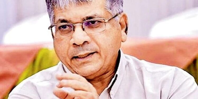 पिडीत आणि अत्याचारी यांच्या संघर्षात मी नेहमी पिडीताच्या पाठीशी  उभा राहीन –  ॲड. प्रकाश आंबेडकर