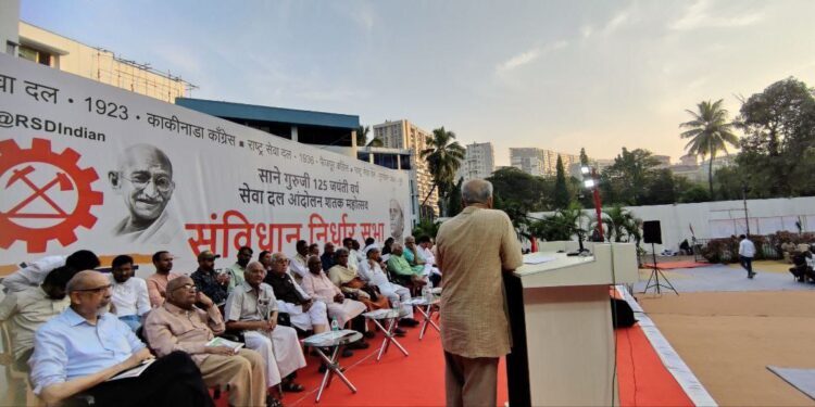 वैदिक परंपरा विषमतावादी, तर संतांची परंपरा बंधुत्वाची -ॲड. प्रकाश आंबेडकर
