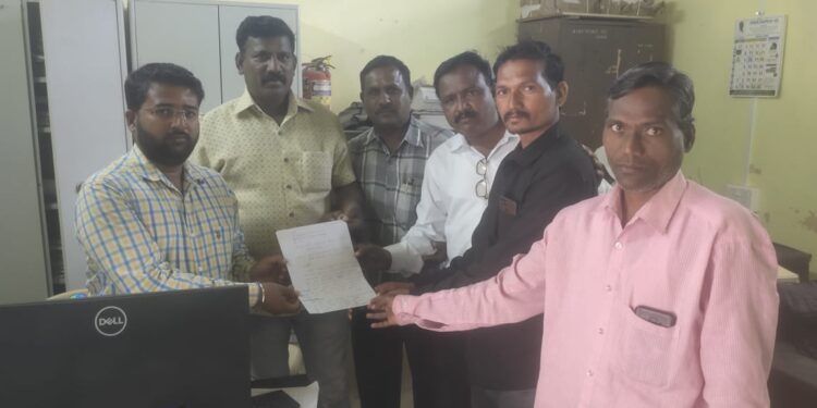 साडे येथील ओढ्यात पाणी सोडण्याची वंचित बहुजन आघाडीची मागणी.