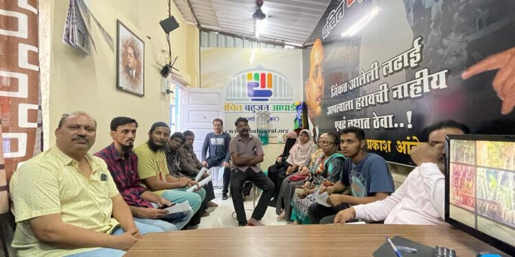 कुर्ल्यात शेकडो महिला व पुरुष मुस्लिम कार्यकर्त्याचा वंचित मध्ये पक्ष प्रवेश !