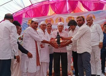 पाटील समाज मेळाव्यात ॲड. प्रकाश आंबेडकरांचा सत्कार !