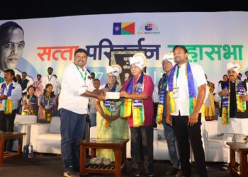 प्रवीण रणबागुल यांनी दिला 144000 रुपयांचा चेक