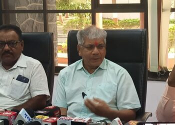 ‘मविआ’ने त्यांचा मसुदा आम्हाला दाखवावा – ॲड. प्रकाश आंबेडकर