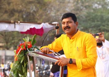 साहेब कोलाट्याच्या पोराला गृहमंत्री करा  – ॲड.डॉ. अरुण जाधव