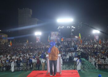 मोदी सरकारच्या दहा वर्षांच्या काळात कर्ज २४ रुपयांवरुन ८४ रुपयांवर !