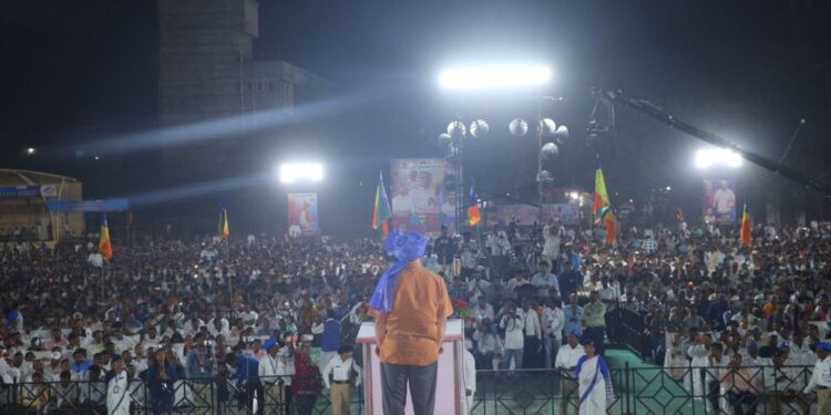 मोदी सरकारच्या दहा वर्षांच्या काळात कर्ज २४ रुपयांवरुन ८४ रुपयांवर !