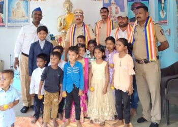 बार्शीतील मांडेगाव येथे डॉ. बाबासाहेब आंबेडकर जयंती उत्साहात साजरी