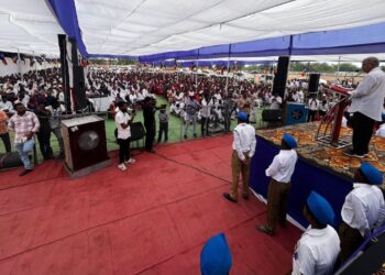 स्वातंत्र्य अबाधित ठेवण्यासाठी भाजपचा पराभव करा