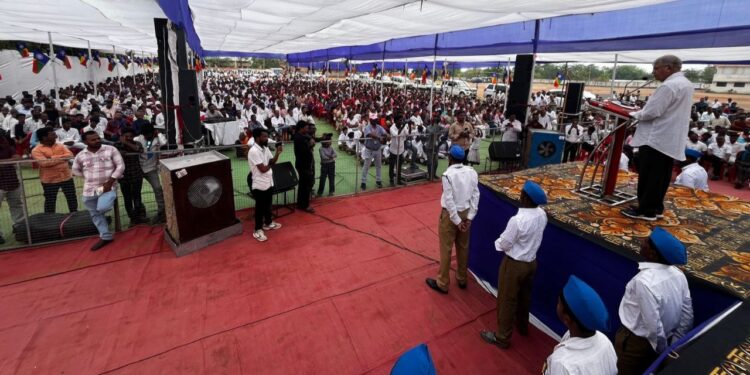 स्वातंत्र्य अबाधित ठेवण्यासाठी भाजपचा पराभव करा