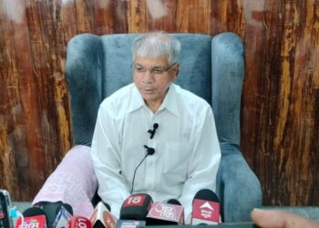 राज ठाकरेंनी भाजपला पाठिंबा  दिल्याने उत्तर भारतीय असुरक्षित