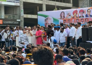 शरद पवार, उध्दव ठाकरे निवडणुकीनंतर भाजपसोबत जातील !