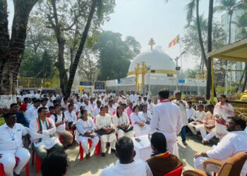 बौध्द समाज संवाद दौऱ्याचे चैत्यभूमी येथून डॉ. भिमरावजी आंबेडकरांचे हस्ते उद्घाटन !