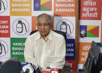 अग्निवीर मुरली नाईक यांना शहीदाचा दर्जा द्या, कुटुंबाला एक कोटींची मदत करा: प्रकाश आंबेडकरांची मागणी