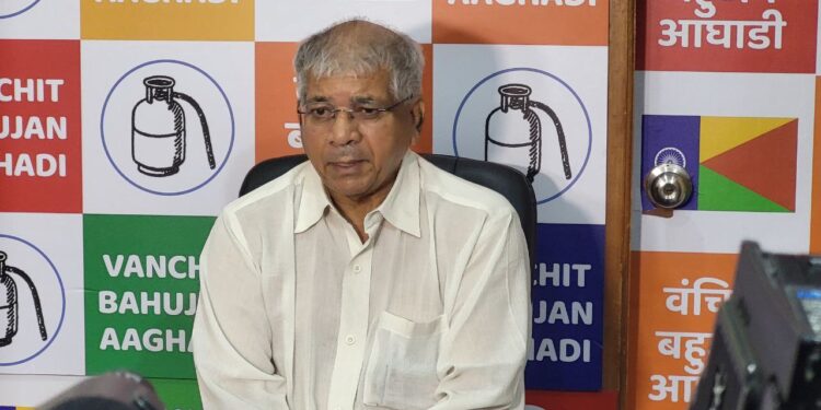 अग्निवीर मुरली नाईक यांना शहीदाचा दर्जा द्या, कुटुंबाला एक कोटींची मदत करा: प्रकाश आंबेडकरांची मागणी