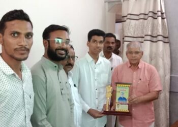 ॲड. बाळासाहेब आंबेडकरांच्या वाढदिवसाच्या निमित्ताने वकृत्व स्पर्धेचे आयोजन ; वैष्णवी हागोणे यांनी पटकावला प्रथम क्रमांक