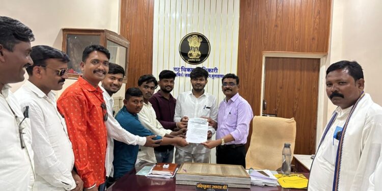 आठ दिवसांत वस्तीगृहाचा रस्ता न बांधल्यास आमरण उपोषण – सम्यक विद्यार्थी आंदोलनाचा इशारा