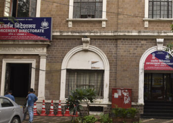 मिठी नदी गैरव्यवहार प्रकरणी ईडीचे 15 ठिकाणी छापे