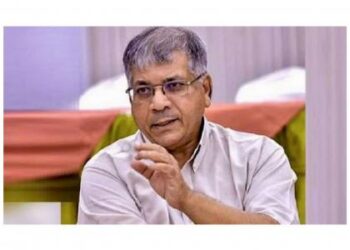मुंबईतील रेल्वे अपघाताची घटना अत्यंत दुःखद आणि मन हेलावणारी – अॅड. प्रकाश आंबेडकर