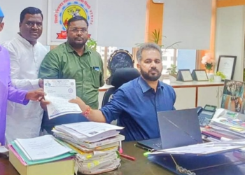 भीमशक्ती नगरमध्ये डेंग्यू-मलेरियाचा कहर; स्वच्छतेसाठी वंचित बहुजन माथाडी युनियनचे आयुक्तांना निवेदन!