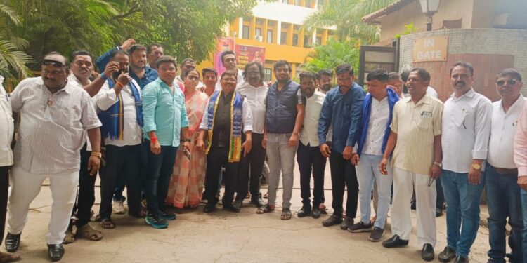 Pune Station : पुणे रेल्वे स्थानकाला महात्मा फुले यांचे नाव द्या ; वंचित बहुजन आघाडीची मागणी!