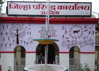 "अकोला जिल्हा परिषदेतील नियमबाह्य पदोन्नतीवर वंचित बहुजन युवा आघाडीचा आक्षेप; बदली रद्द करण्याची मागणी"