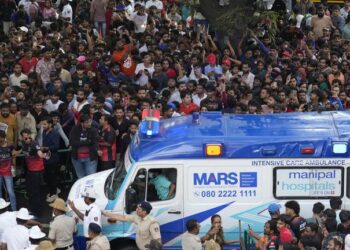 प्राधान्यक्रमाचा पराभव !   जागृती आणि प्रतिकाराची नवी सुरुवात हवी