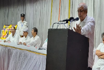 Mumbai : बौद्ध समाजाच्या मुद्द्यांवर महत्त्वपूर्ण बैठक संपन्न; प्रकाश आंबेडकर यांची प्रमुख उपस्थिती!