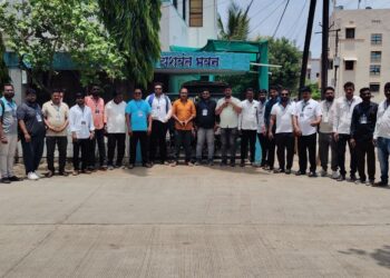 बोधगया येथील महाबोधी मुक्ती आंदोलनासाठी वंचित बहुजन युवा आघाडीचे पदाधिकारी रवाना