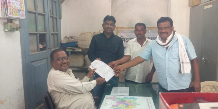 अकोला जिल्हा परिषद प्रभाग रचनेत त्रुटी ; वंचित कार्यकर्त्यांचा आक्षेप!