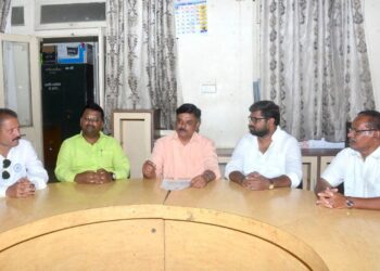 Ahmednagar : ब्राह्मण्यवादी संघटनांनी बाबासाहेबांचा अपमान थांबवावा ; वंचित बहुजन आघाडीचा इशारा 